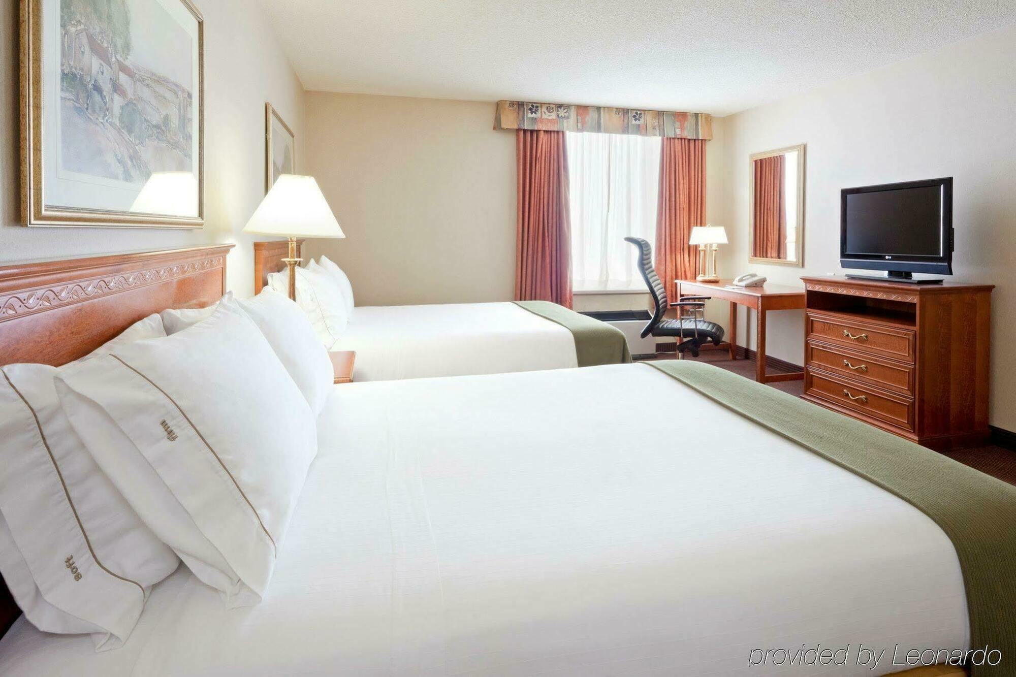 Quality Inn & Suites Regina Downtown Exterior foto